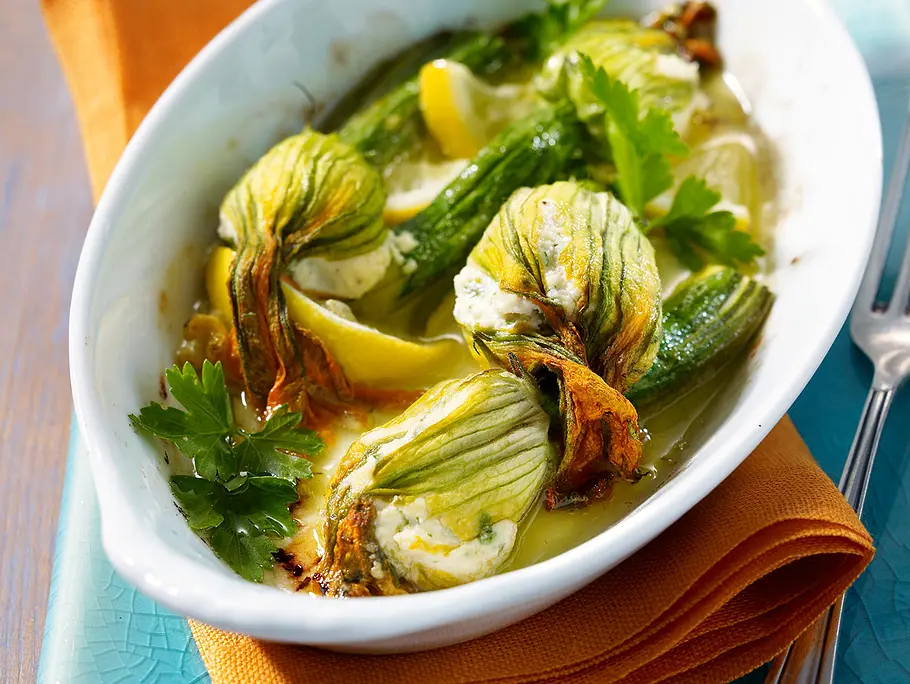 Gefüllte Zucchiniblüten mit Ricotta Rezept Gefüllte Zucchiniblüten mit Ricotta Rezept
