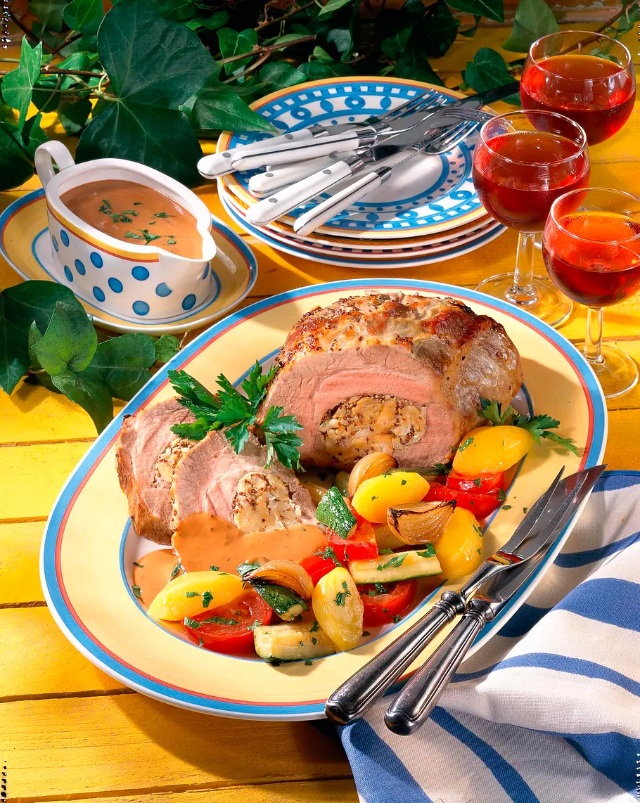 Gefüllter Nackenbraten Rezept Gefüllter Nackenbraten Rezept