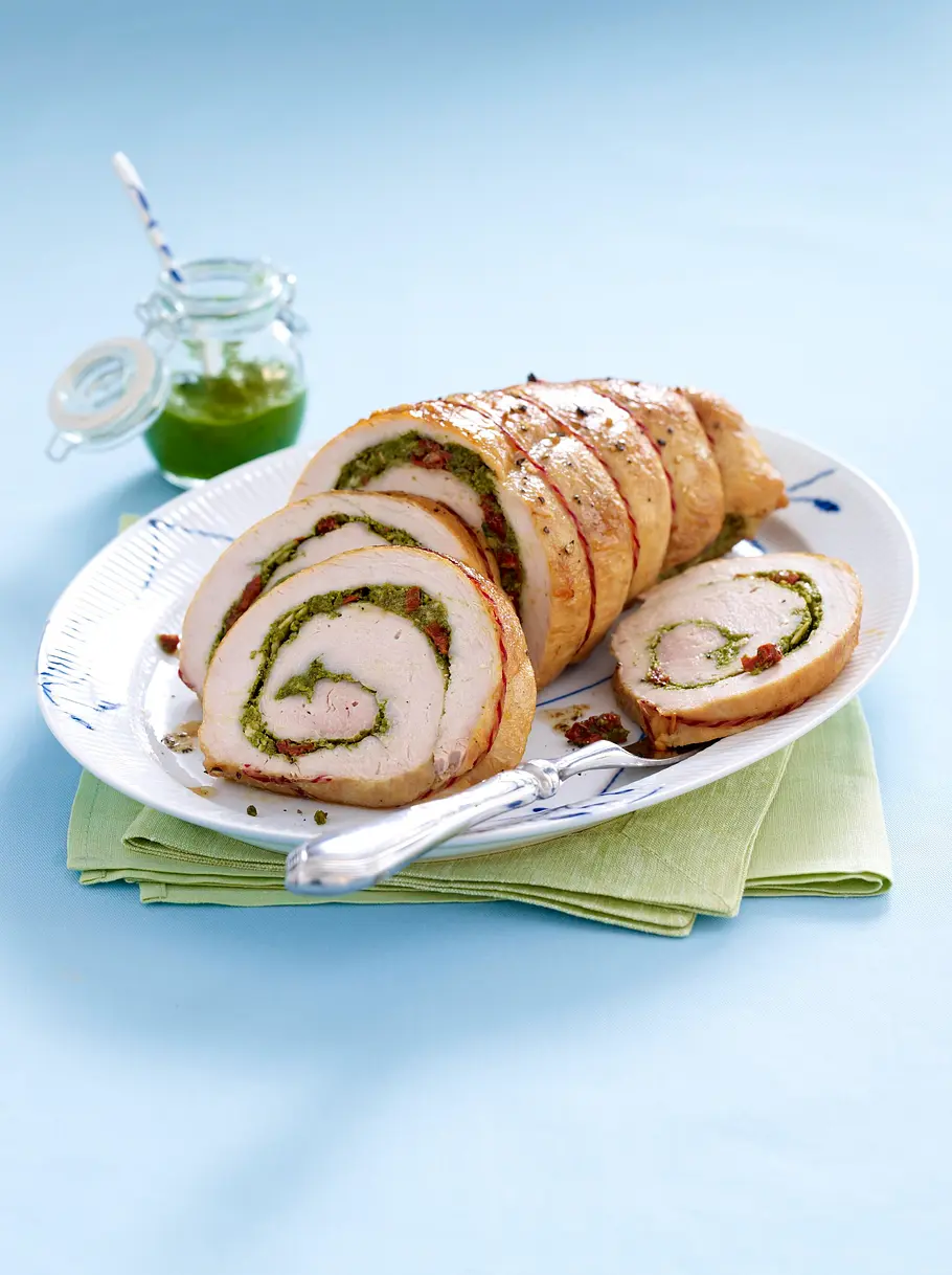 Gefüllter Putenrollbraten Rezept Gefüllter Putenrollbraten Rezept