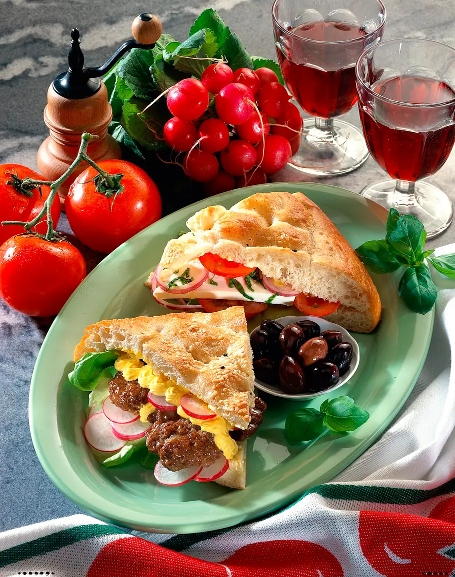 Gefülltes Fladenbrot Rezept Gefülltes Fladenbrot Rezept