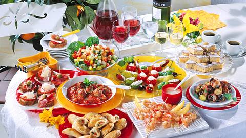 Gefülltes Gemüse mit Frischkäse Rezept - Foto: House of Food / Bauer Food Experts KG