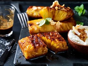 Gegrillte Ananas Mit Kokosmilchschaum Gegrillte Ananas Mit Kokosmilchschaum