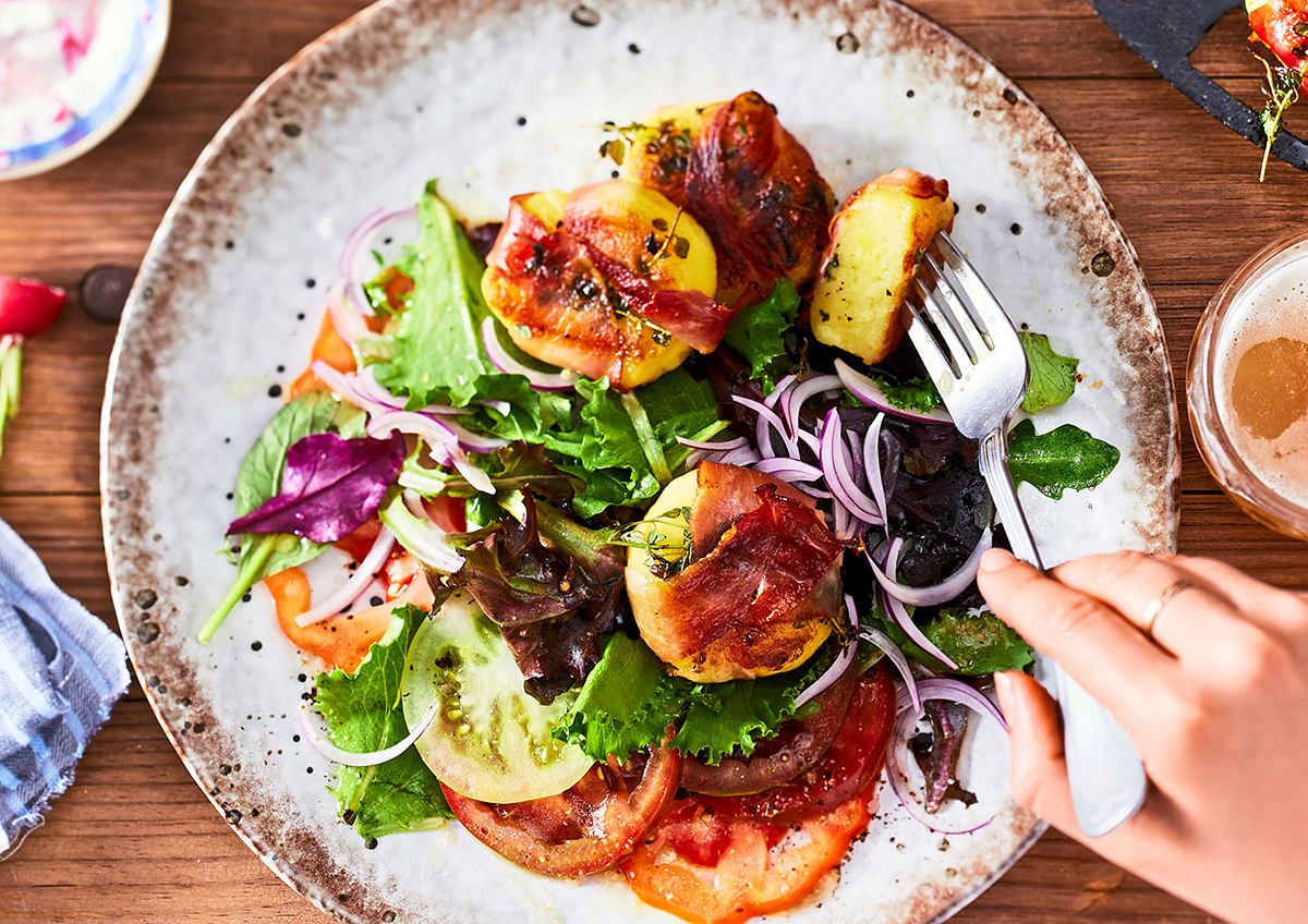  Gegrillte Kartoffel-Speck-Knödel Rezept