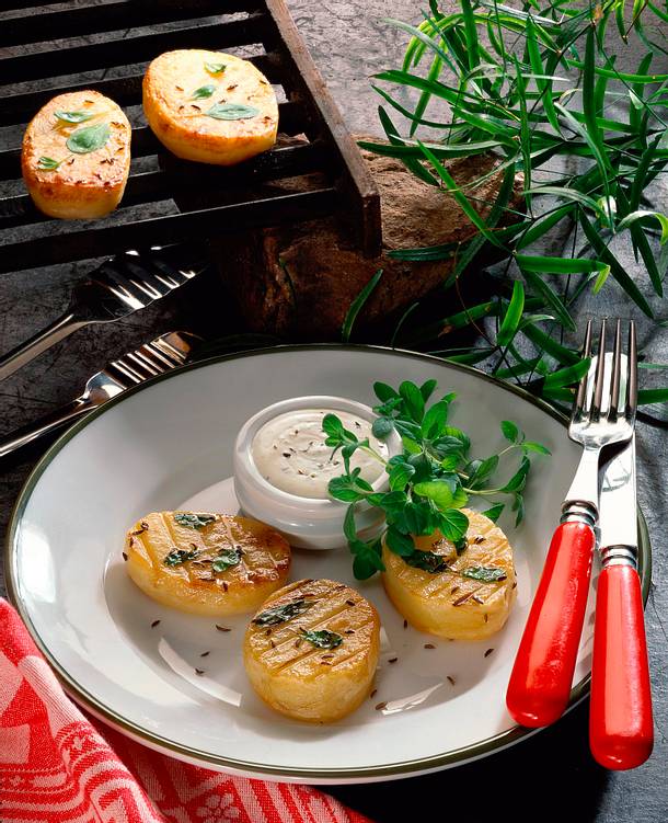 Gegrillte Majoran-Kartoffeln Rezept Gegrillte Majoran-Kartoffeln Rezept