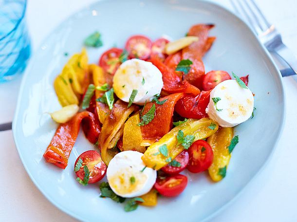 Gegrillte Paprika mit Kirschtomaten und Ziegenkäse Rezept