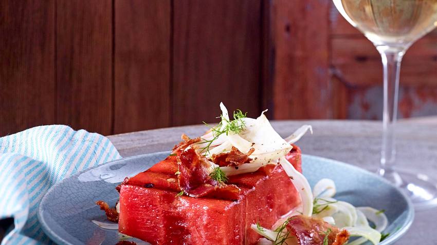 Gegrillte Wassermelone mit Bacon Rezept - Foto: House of Food / Bauer Food Experts KG