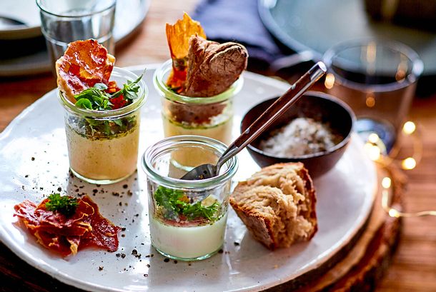 Gekräuterte Eier im Glas Rezept Gekräuterte Eier im Glas Rezept