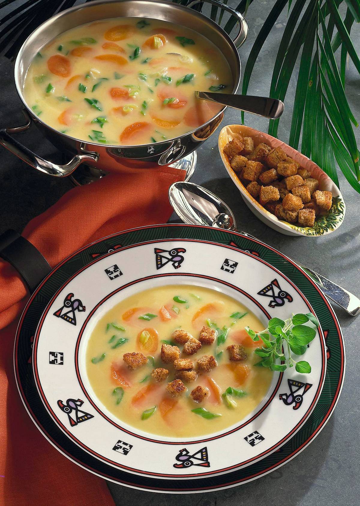 Gelbe Erbsensuppe mit Knoblauch-Croûtons Rezept