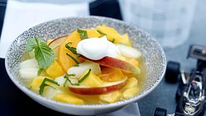 Gelbe Grütze mit Mango und Honigmelone Rezept - Foto: House of Food / Bauer Food Experts KG