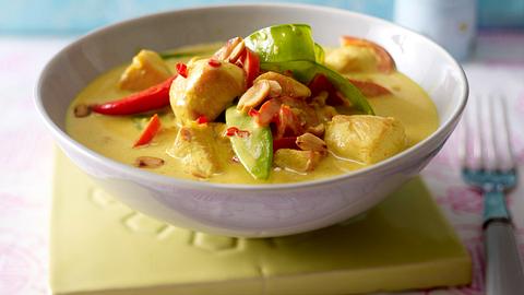 Gelbes Hähnchencurry Rezept - Foto: House of Food / Bauer Food Experts KG