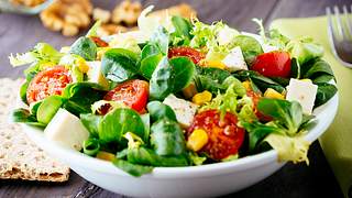 Einfacher gemischter Salat Rezept - Foto: shutterstock/Martinina