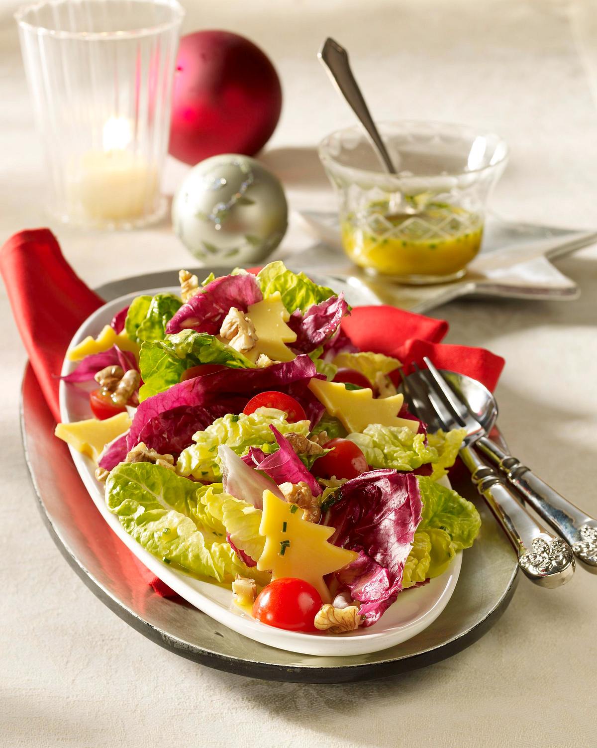 Gemischter Salat mit Honig-Senf-Vinaigrette Rezept