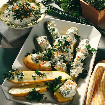 Gemüse mit Kräuter-Quark Rezept Gemüse mit Kräuter-Quark Rezept