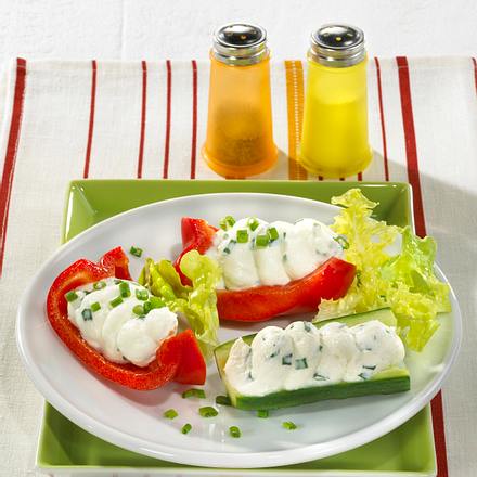 Gemüse-Schiffchen mit Käsecreme Rezept