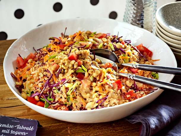 Gemüse-Taboulé mit Ingwer-Erdnuss-Dressing Rezept Gemüse-Taboulé mit Ingwer-Erdnuss-Dressing Rezept