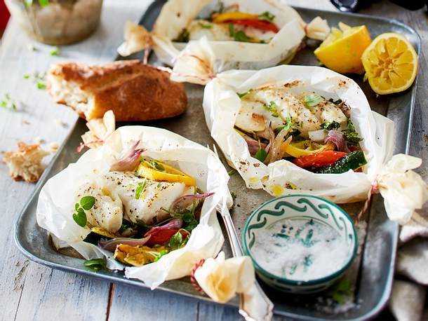 Fisch und Gemüse im Pergament gegart Rezept Fisch und Gemüse im Pergament gegart Rezept