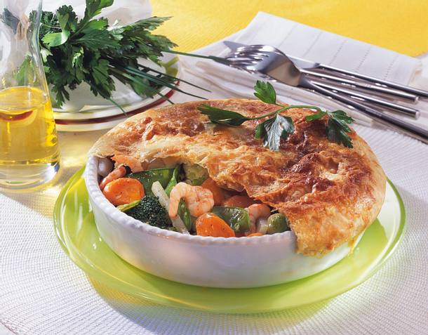 Gemüse unter der Blätterteighaube Rezept