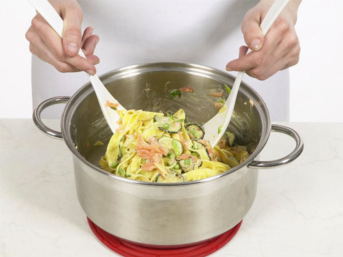 Tagliatelle mit Lachs - Schritt 7: