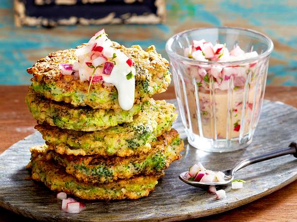 Gemüsefrikadellen mit Radieschensalsa Rezept Gemüsefrikadellen mit Radieschensalsa Rezept