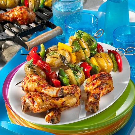 Gemüsespieße mit Hähnchenkeulen Rezept Gemüsespieße mit Hähnchenkeulen Rezept