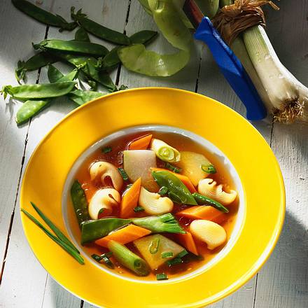 Gemüsesuppe mit Nudeln Rezept Gemüsesuppe mit Nudeln Rezept