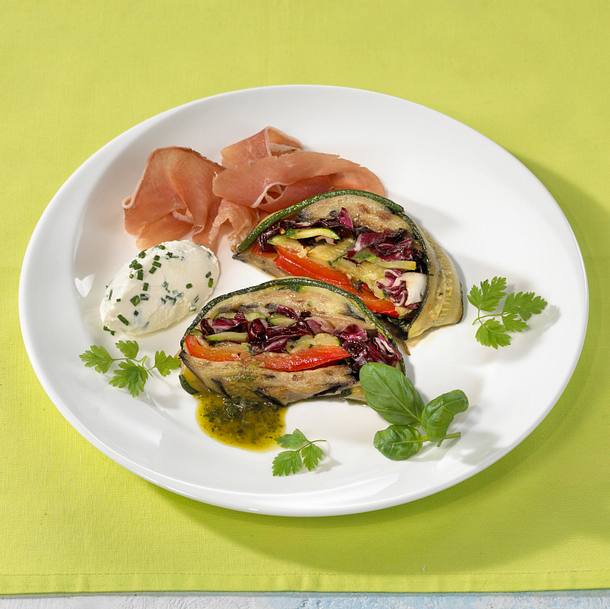 Gemüseterrine Mit Schnittlauchquark und Südtiroler Speck Rezept Gemüseterrine Mit Schnittlauchquark und Südtiroler Speck Rezept