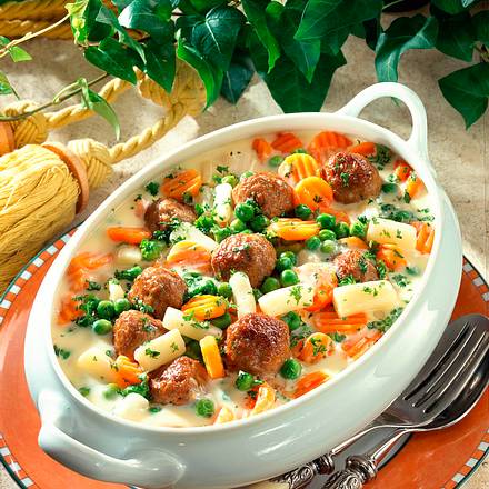 Gemüsetopf mit Mettbällchen Rezept