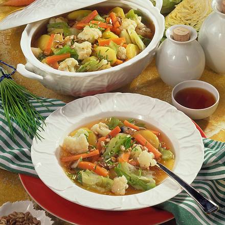 Gemüsetopf mit Soja-Bouillon Rezept Gemüsetopf mit Soja-Bouillon Rezept