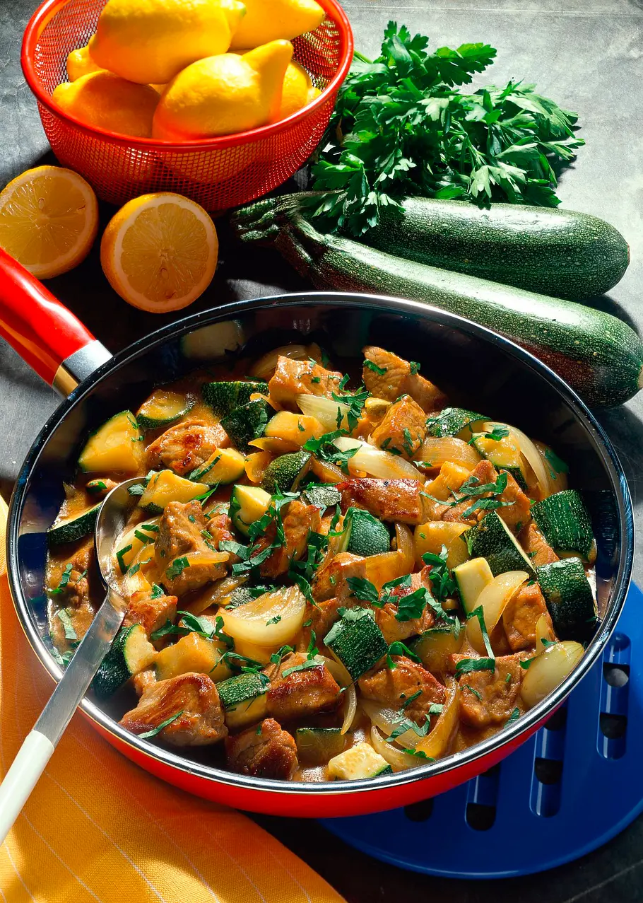Gemüse- Kalbsgulasch Rezept Gemüse- Kalbsgulasch Rezept