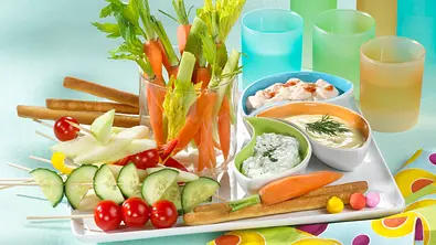 Gemüse mit Dip Rezept - Foto: LECKER @ Bauer Media Group
