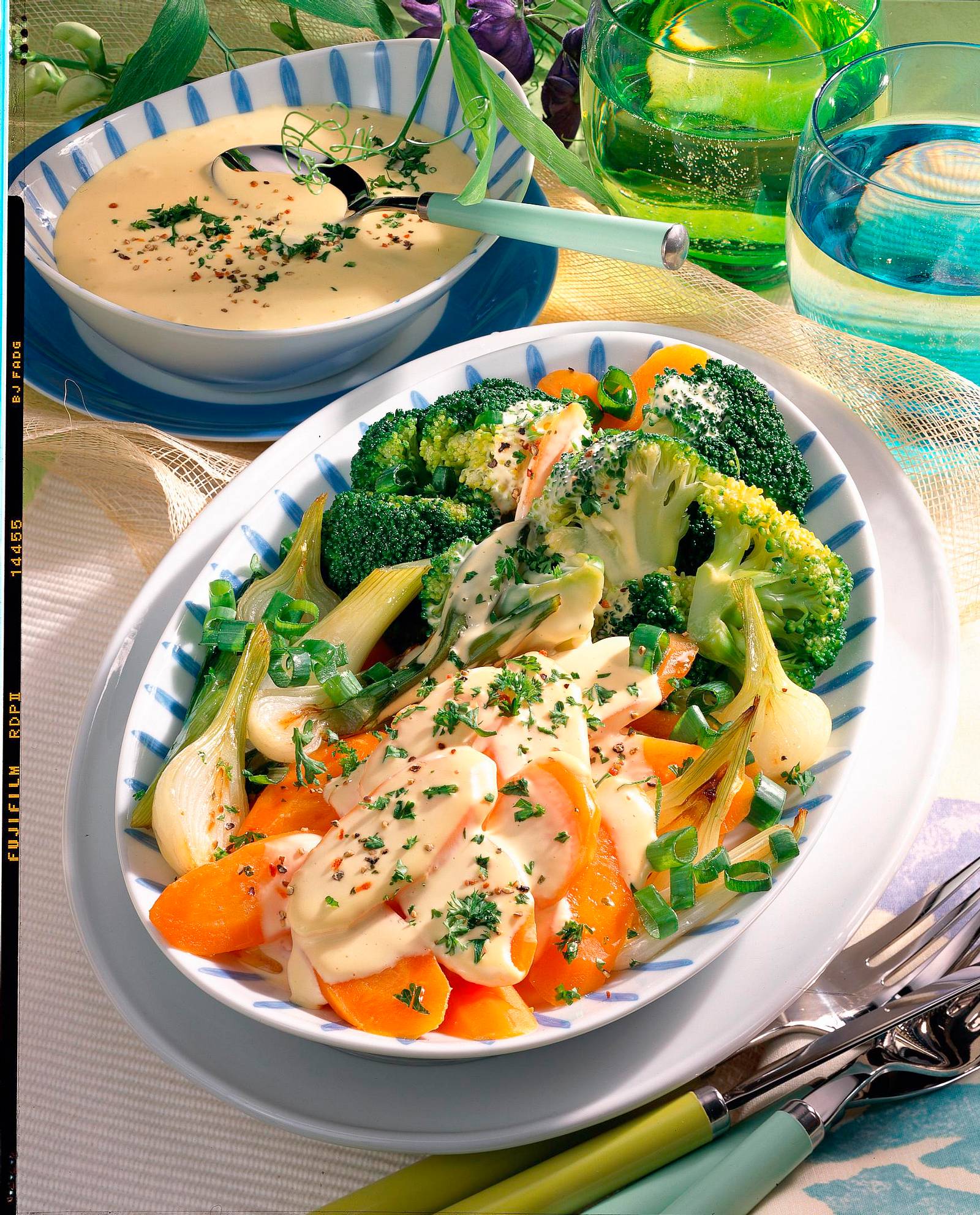 Gemüse mit Sauce Hollandaise Rezept LECKER