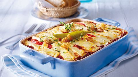 Gemüse-Moussaka mit Feta Rezept - Foto: House of Food / Bauer Food Experts KG