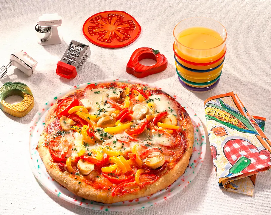 Gemüse-Pizza mit Mozzarella Rezept