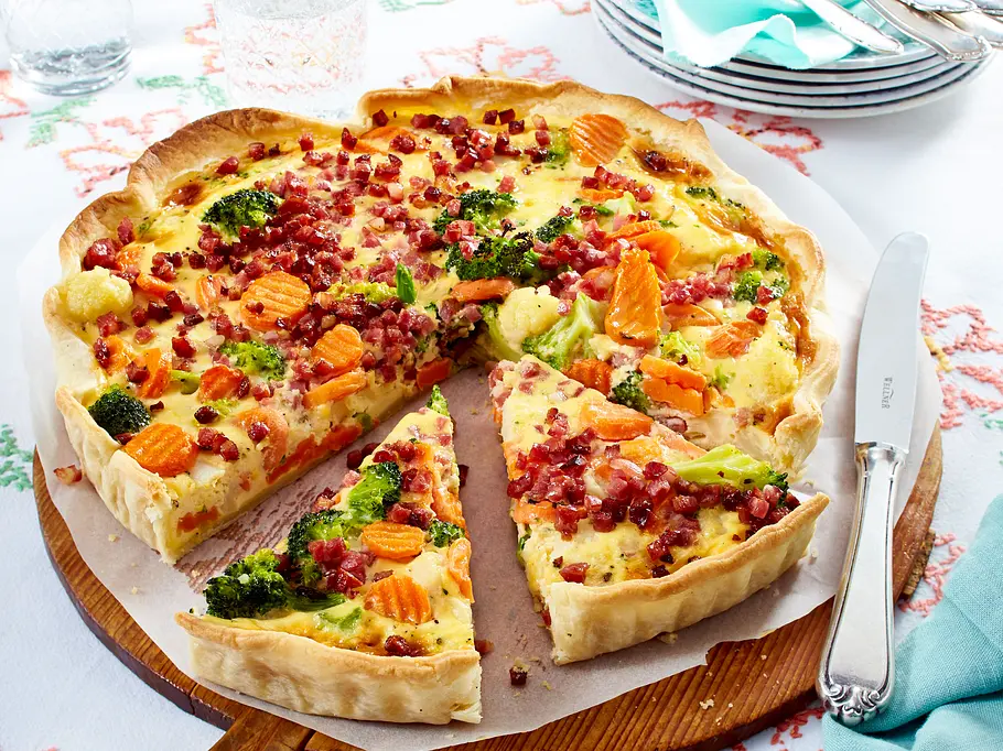 Gemüse-Quiche mit Speck Rezept Gemüse-Quiche mit Speck Rezept
