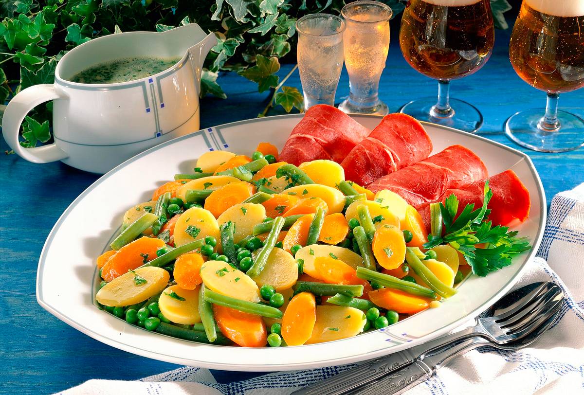 Gemüseplatte mit geräuchertem Schinken Rezept