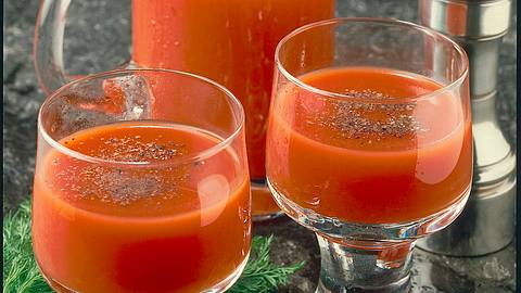 Gemüsesaft mit Paprika Rezept - Foto: Maass