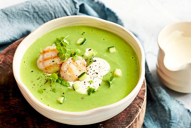 Gemüsetrio-Suppe mit Jakobsmuscheln Rezept
