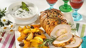 Gepfefferter Schweine-Rollbraten Rezept - Foto: LECKER @ Bauer Media Group Gepfefferter Schweine-Rollbraten Rezept - Foto: LECKER @ Bauer Media Group