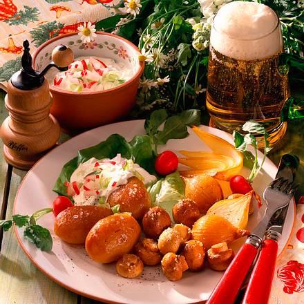 Geräuchertes Gemüse mit Quark-Dip Rezept Geräuchertes Gemüse mit Quark-Dip Rezept