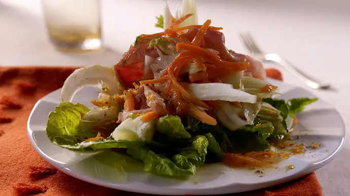 Geraspelter Möhren-Fenchel-Salat mit französischem Kochschinken Rezept - Foto: LECKER @ Bauer Media Group Geraspelter Möhren-Fenchel-Salat mit französischem Kochschinken Rezept - Foto: LECKER @ Bauer Media Group