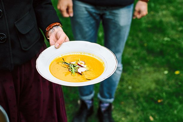 Geröstete Möhrensuppe mit Sanddorn Rezept Geröstete Möhrensuppe mit Sanddorn Rezept