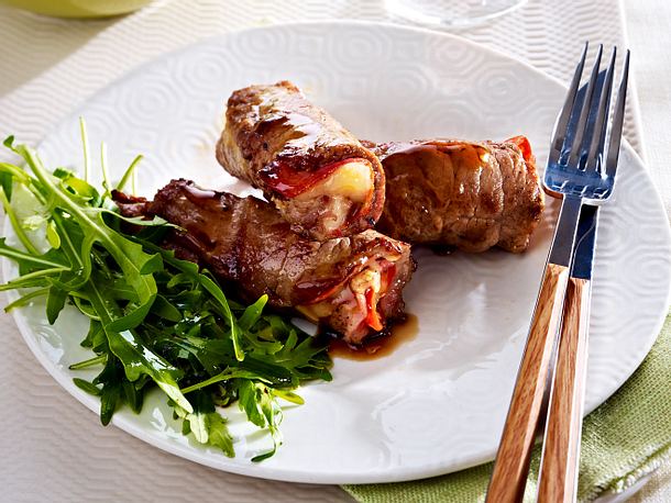 Gerollte Kalbsschnitzel mit Chorizo und Manchego Rezept Gerollte Kalbsschnitzel mit Chorizo und Manchego Rezept