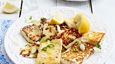 Gerösteter Feta & gemischter Salat Rezept - Foto: LECKER @ Bauer Media Group