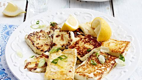 Gerösteter Feta & gemischter Salat Rezept - Foto: House of Food / Bauer Food Experts KG