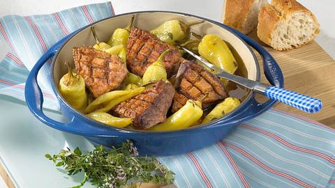 Geschmorte Entenbrust in Thymian-Honig-Soße Rezept - Foto: House of Food / Bauer Food Experts KG
