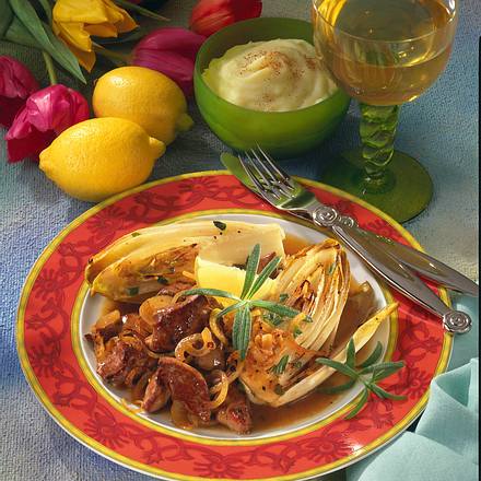 Geschmorter Chicorée mit Kalbsleber Rezept Geschmorter Chicorée mit Kalbsleber Rezept