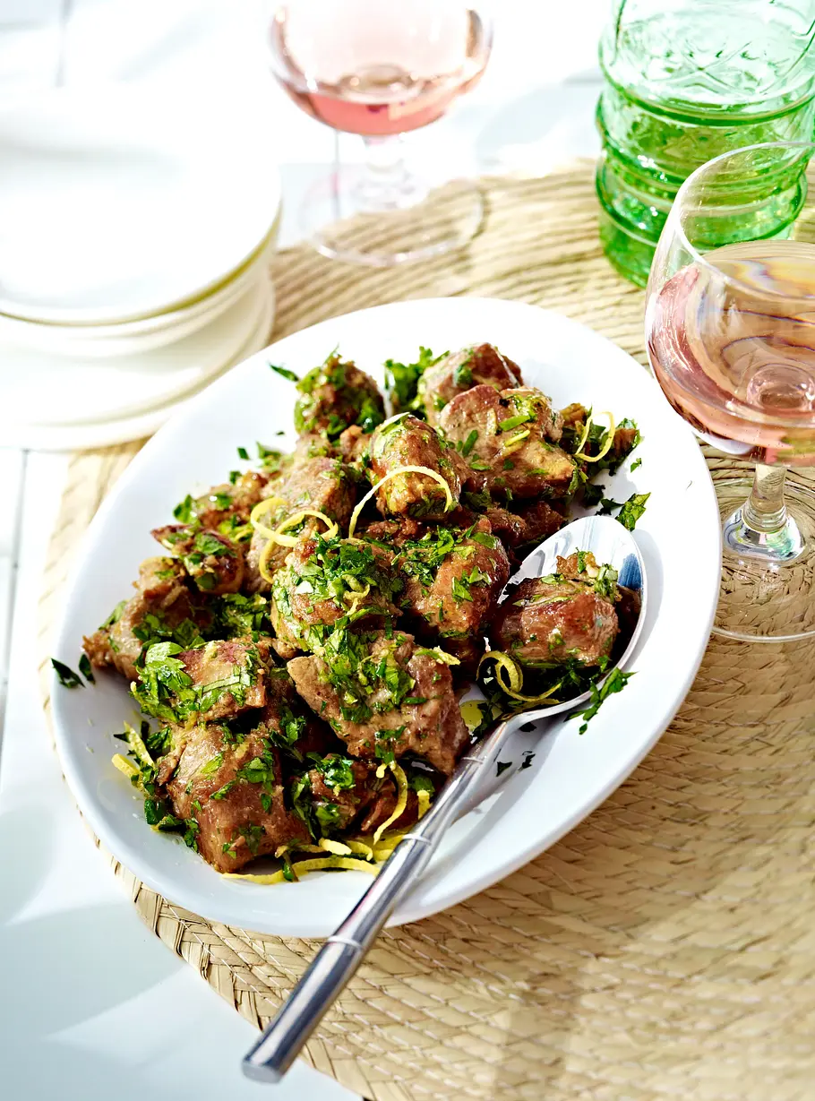 Geschmortes Kräuter-Zitronen-Lamm Rezept Geschmortes Kräuter-Zitronen-Lamm Rezept