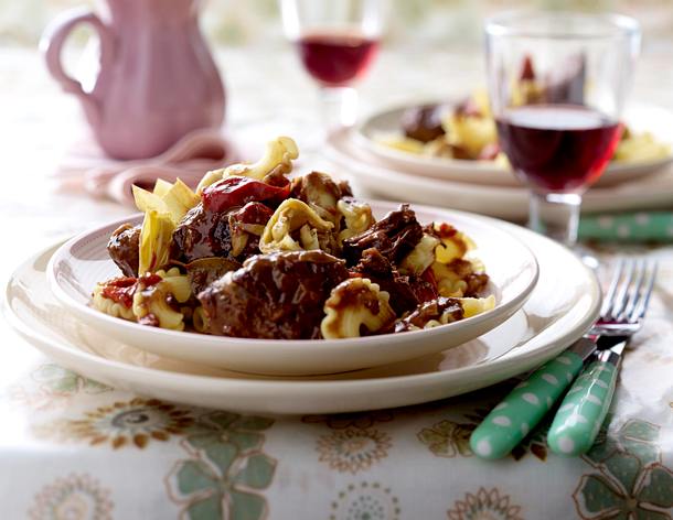 Geschmortes Rindfleisch mit Paprika und Artischocken Rezept Geschmortes Rindfleisch mit Paprika und Artischocken Rezept