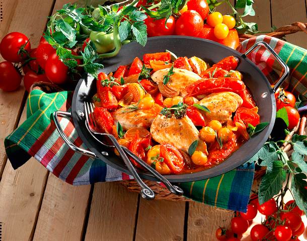 Geschmortes Tomaten-Hähnchen Rezept