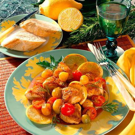 Geschmortes Zitronenhähnchen mit Schalotten und Kirschtomaten Rezept